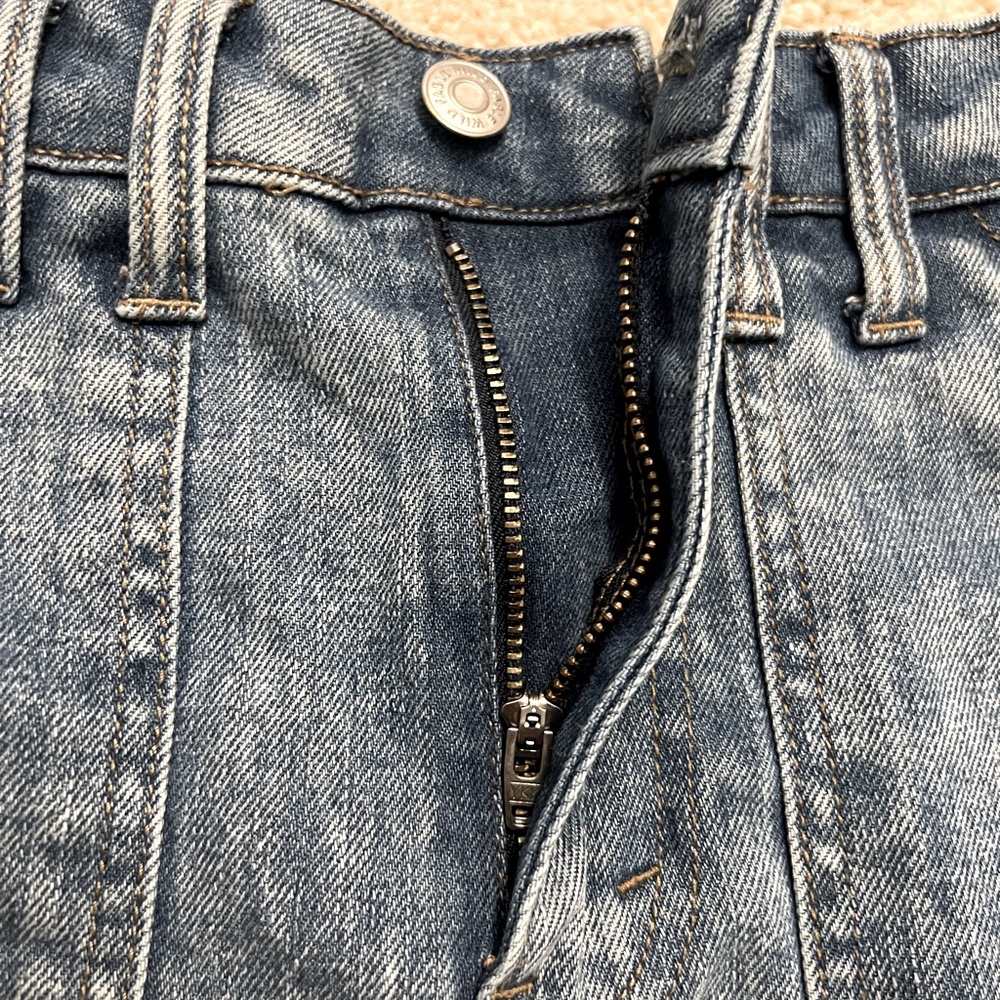 High rise jean shorts - Picture 3 of 5